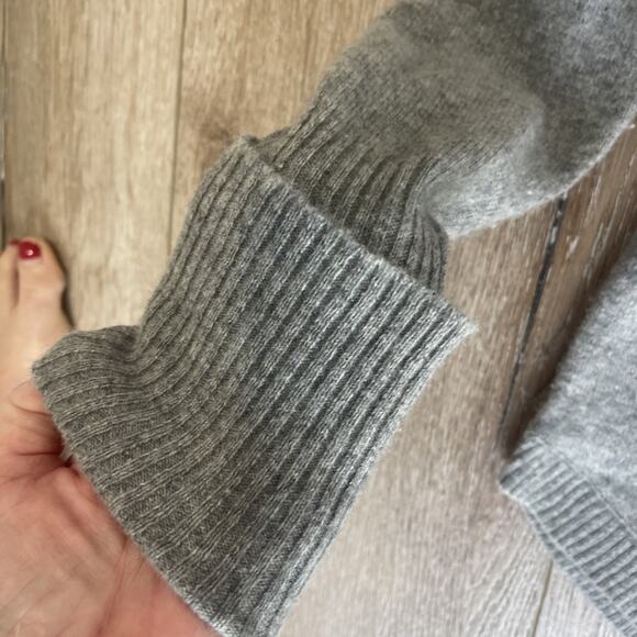 Max Studio Sweater 100% 2 Ply Cashmere Grey Cowl Turtleneck Pullover Women S - Picture 2 of 9